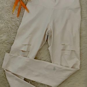 Alo warrior ripped leggings